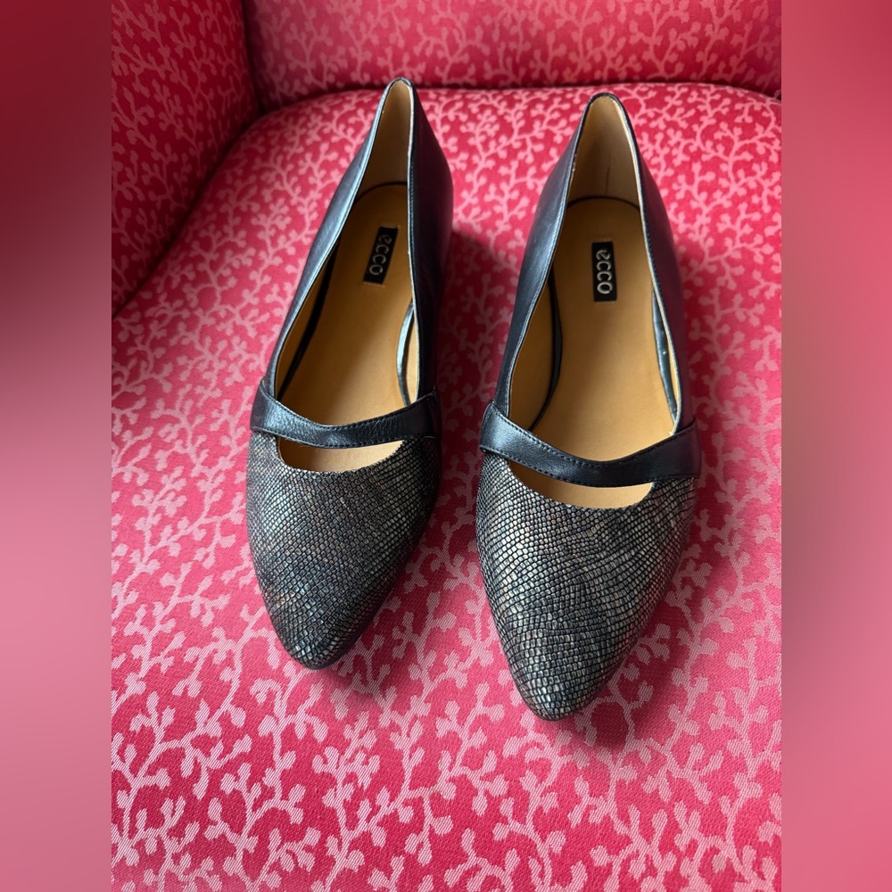 Ecco Akita Flats, Black & Multi Metallic, Size 40 - Picture 3 of 16